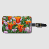Heldere oranje tulpen in het park bagagelabel (Voorkant (horizontaal))