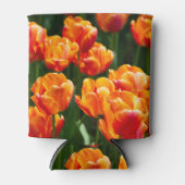 Heldere oranje tulpen in het park blikjeskoeler (Voorkant)