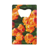 Heldere oranje tulpen in het park creditkaart flessenopener (Achterkant)