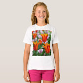 Heldere oranje tulpen in het park t-shirt (Voorkant volledig)