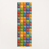 Heldere Patchwork Quilt Design in Regenboogkleuren Yogamat (Voorkant)