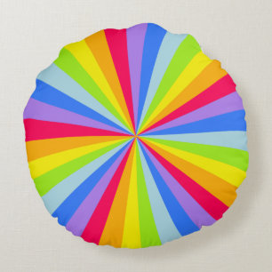 Heldere regenboog radiaal rond kussen
