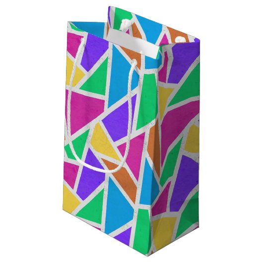 Heldere regenboogkleuren mozaïek klein cadeauzakje (Achterkant Gekanteld)