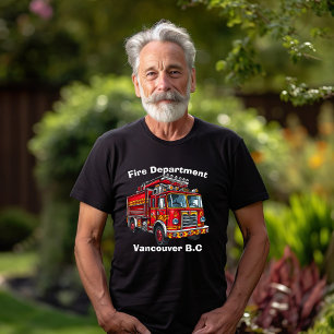Heldere rode brandweerwagen klaar voor actie in de t-shirt