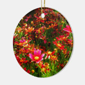 Heldere roze en gele Daisy Wilde bloemen Keramisch Ornament (Links)