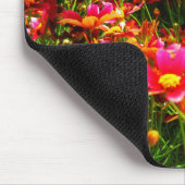 Heldere roze en gele Daisy Wilde bloemen Muismat (Hoek)