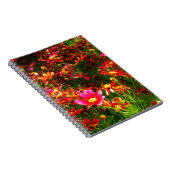 Heldere roze en gele Daisy Wilde bloemen Notitieboek (Rechterzijde)