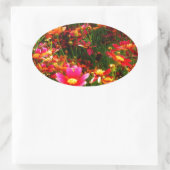 Heldere roze en gele Daisy Wilde bloemen Ovale Sticker (Tas)