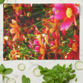 Heldere roze en gele Daisy Wilde bloemen Theedoek (Gevouwen)