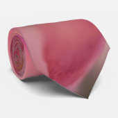 Heldere roze strobloem stropdas (Opgerold)