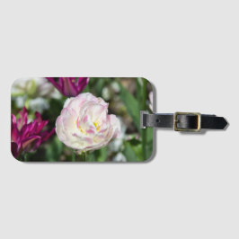 Heldere roze tulpen op een zonnige dag bagagelabel