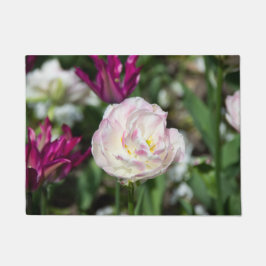 Heldere roze tulpen op een zonnige dag deurmat