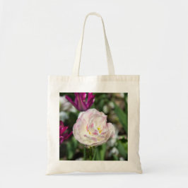 Heldere roze tulpen op een zonnige dag tote bag