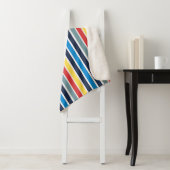 Heldere verticale strepen met meerdere kleuren. sherpa deken (In situ)