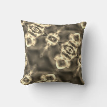 Heldere vlekken en vormen in schaduwen van beige