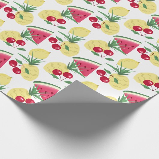 Heldere vruchten en bessen op wit. cadeaupapier (Hoek)