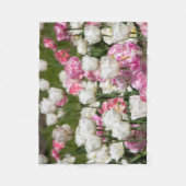 Heldere witte en roze tulpen op een zonnige dag fleece deken (Voorkant)