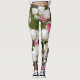 Heldere witte en roze tulpen op een zonnige dag leggings