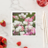 Heldere witte en roze tulpen op een zonnige dag servet (Insitu)