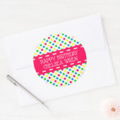 Heldere zomer polka stippen op wit gepersonaliseer ronde sticker (Envelop)