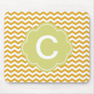 heldere zonnig gele chevron zigzag strepen. muismat