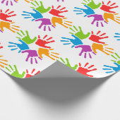Heldergekleurde diversiteit Handhand-prints Cadeaupapier (Hoek)