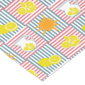 Heldergele citroenen, oranje zon, zomerknalen korte tafelloper (Hoek)