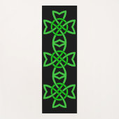 Heldergroene Ierse Keltische Loped Knots op Zwart Yogamat (Voorkant)