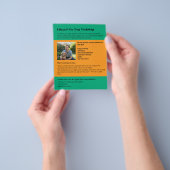 Heldergroene oranje hondentraining huisdierdienste flyer (Hand)