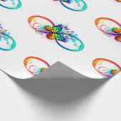 Helderheid met de regenboogvlinder cadeaupapier (Hoek)