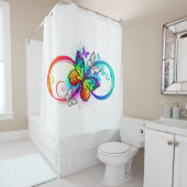 Helderheid met de regenboogvlinder douchegordijn (In situ)