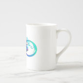 Helderheid met de regenboogvlinder porselein kop (Rechts)