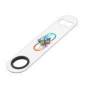 Helderheid met de regenboogvlinder speed flessenopener (Voorkant Gekanteld)