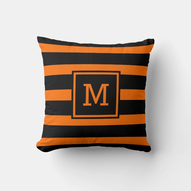 Helderheid Oranje en zwart gestreept monogram Kussen (Voorkant)