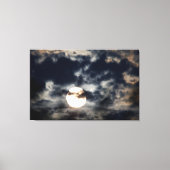 Helderheid, volledige maan met wolken canvas afdruk (Voorkant)