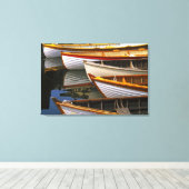 Helderkleurige boten aan het Wooden Boat Center Canvas Afdruk (Insitu (Houten vloer))