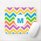 Helderkleurige regenboogChevron Monogram Muismat (Met muis)