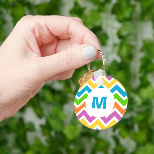 Helderkleurige regenboogChevron Monogram Sleutelhanger (Hand)