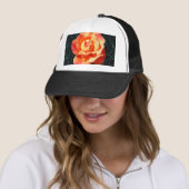 Helderlijk oranje roos trucker pet (In situ)