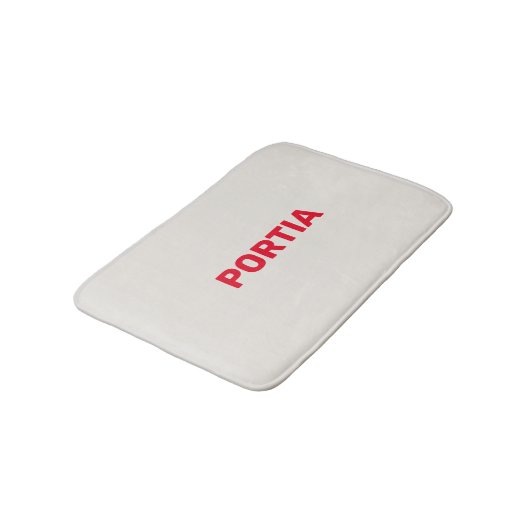 Helderrode aangepaste naam effen grijs badmat (Gekanteld)