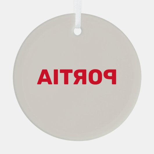 Helderrode aangepaste naam effen grijs glas ornament (Achterkant)