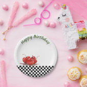 Helderrode kersen op een gecontroleerd tablet 2 papieren bordje (Feest)