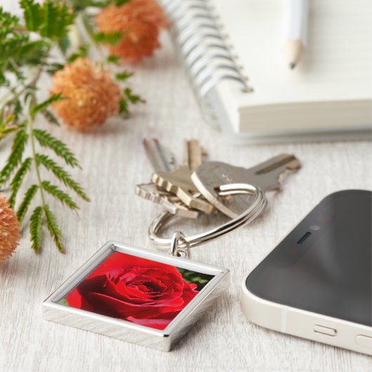 Helderrode rode rozenbloem mooie Floral Sleutelhanger (Zijkant)