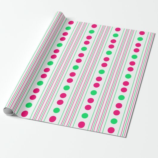 Helderroze en groene poka dots en stripes cadeaupapier (Uitgerold)