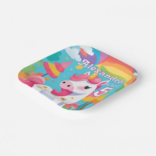 Helderroze Schattigee eenhoorn verjaardag Papieren Bordje (Gebogen)