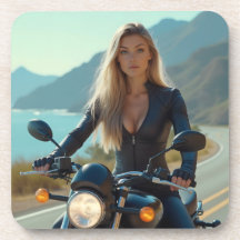 Helena Chevalier op een roadtrip met motorfietsen 