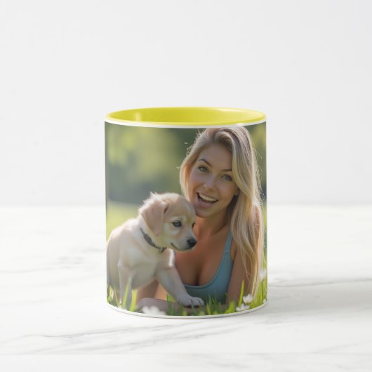 Helena Chevalier & Puppy: zorgeloze gelukzaligheid Mok (Midden)