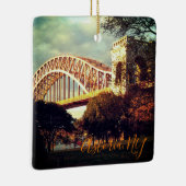 Hell Gate Bridge in het najaar van kerstornament Keramisch Ornament (Rechts)