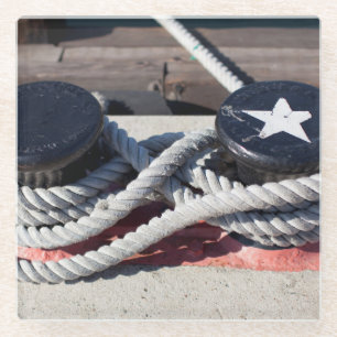 Helling verbonden met twee bollen glazen onderzetter