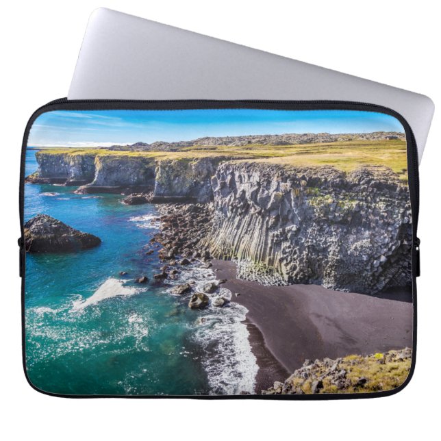 Hellnahraun Coast, IJsland Laptop Sleeve (Voorkant)